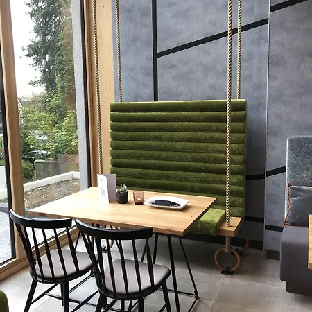 Schulhaus 호텔 슈벰