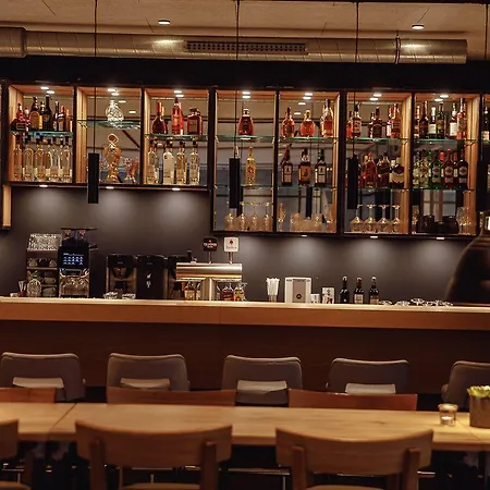 Schulhaus 호텔 슈벰