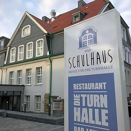 Schulhaus 4*